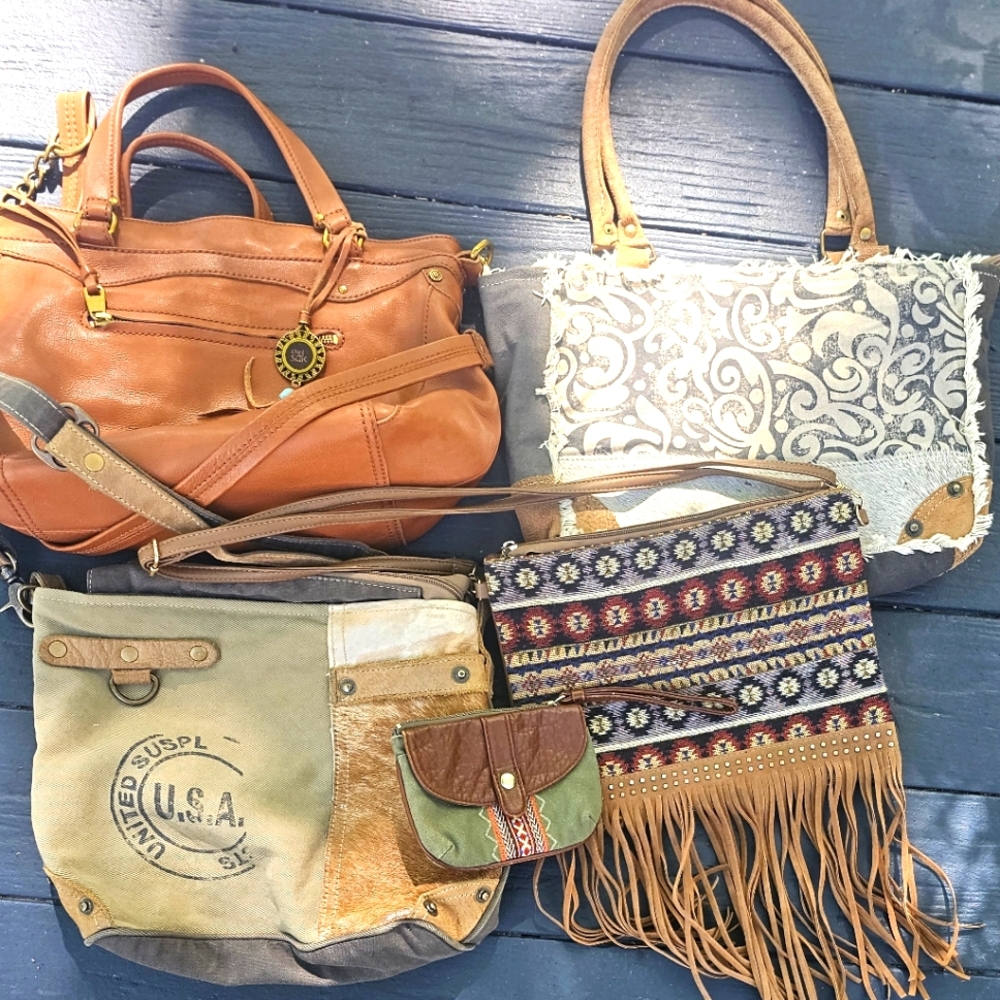 Lot of Five (5) Aztec/Southwestern Themed Handbag Items